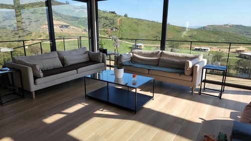 Customer photo review of Mesa de centro Rectangular 120 NEGRA dos niveles GLASS