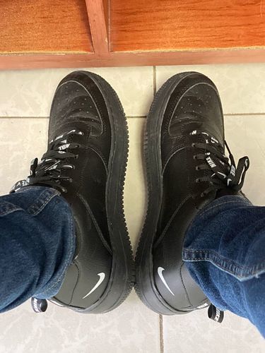 Customer photo review of Tenis 275 Negro Total