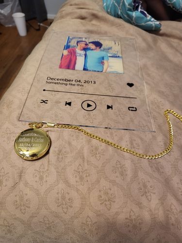 Customer photo review of Custom Song Plaque - The Best Anniversary Gift for Couples