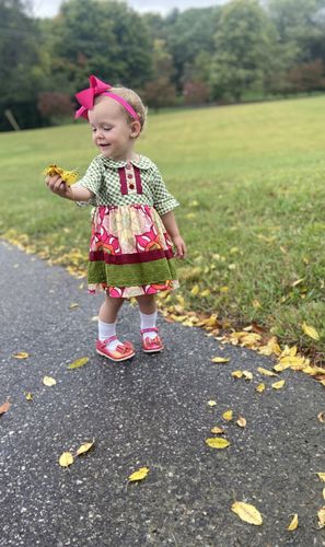 Customer photo review of [Fire + Ice] Bow Shoes
