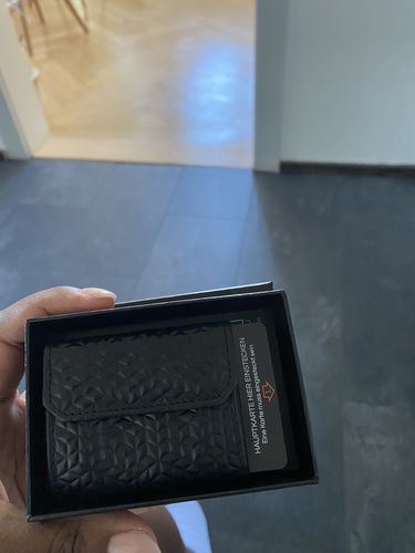 Customer photo review of Nano Boy Pocket card holder wallet with leather coin pocket