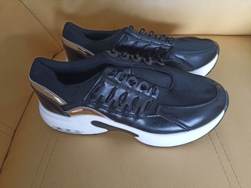 Customer photo review of Fashion Breathable Mesh Womens Platform Sneakers