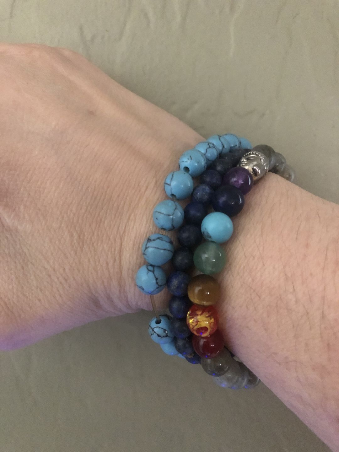 Customer photo review of 7 Chakra Labradorite Bracelet