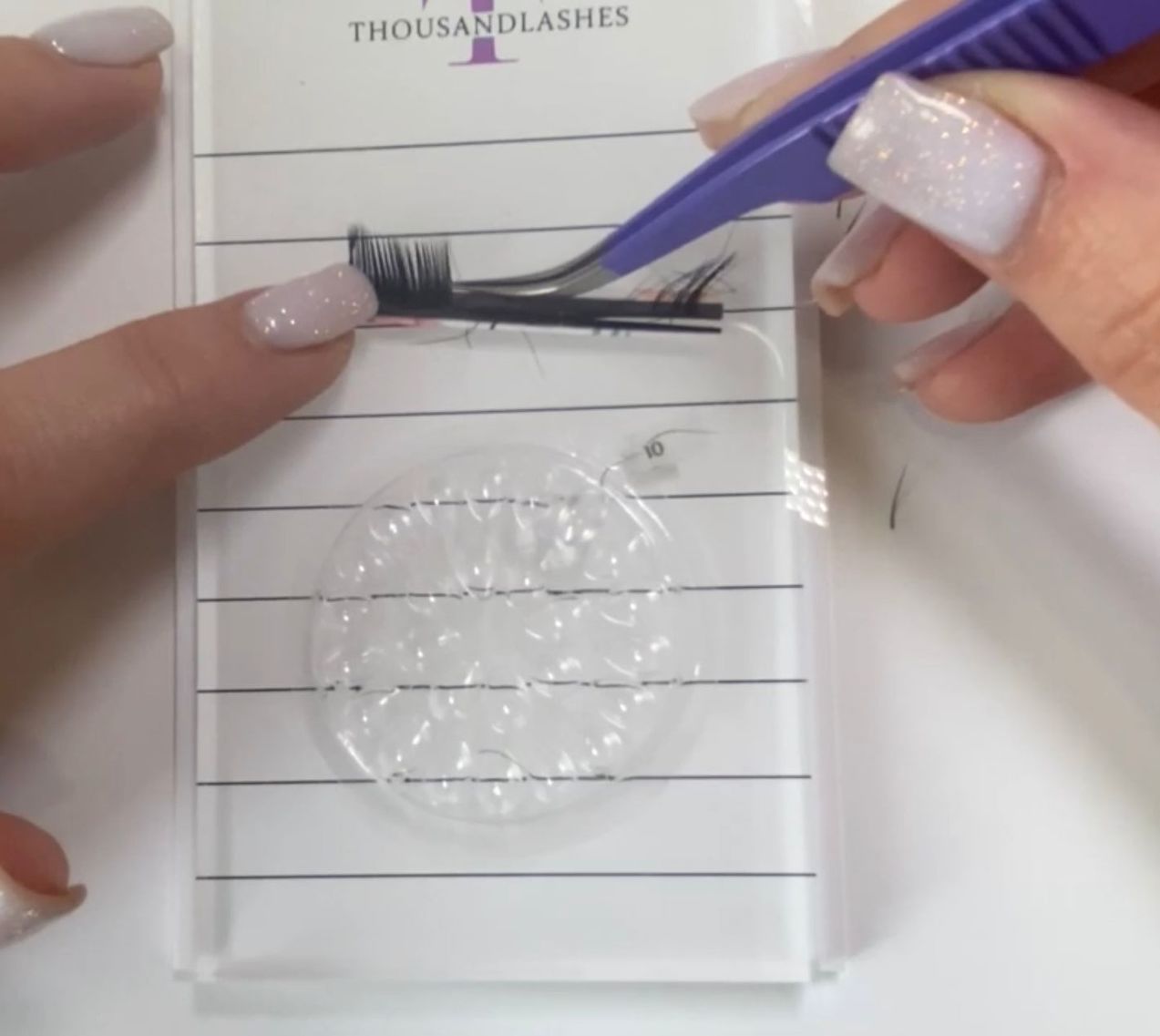 Customer photo review of DOLPHIN-SHAPED CURVED TWEEZER