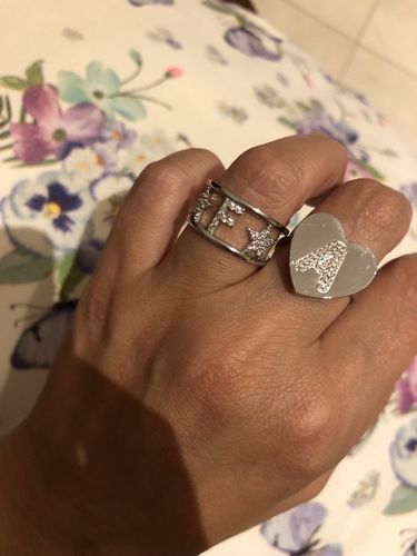 Customer photo review of Anello con stelle cuore e lettera