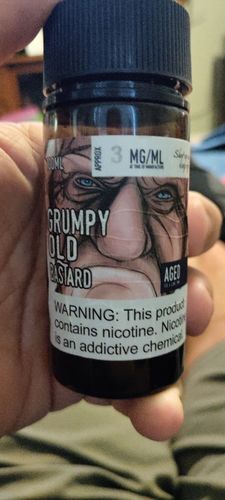 elf bar vape uk Vape Juice With Nicotine Micro Brew Vapor - Grumpy Old Bastard 100mL (5  BOTTLE DEAL) – E-Juice Corner main image 1