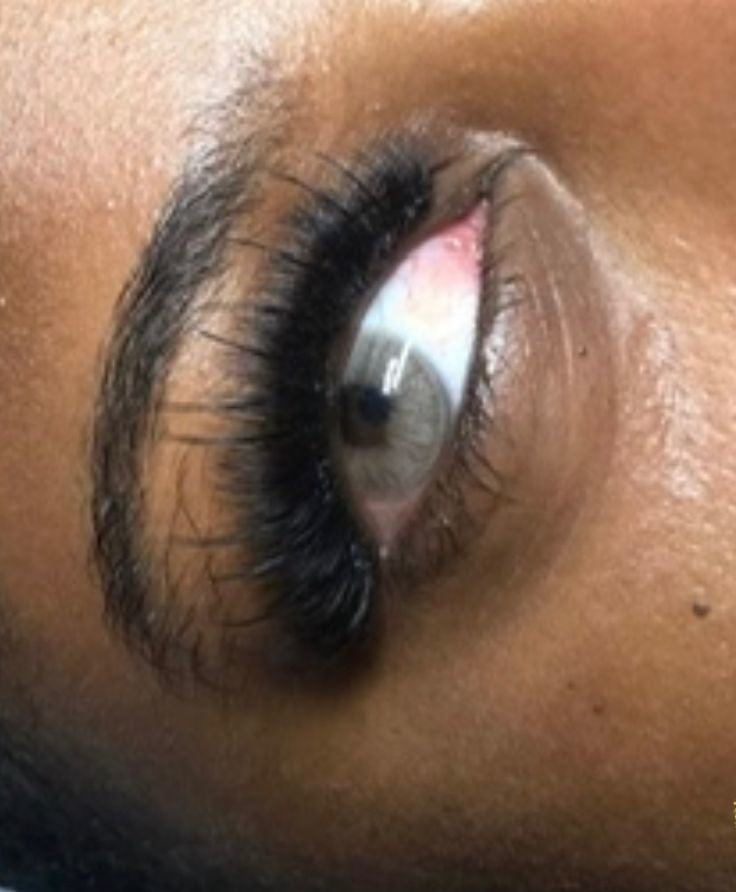 Customer photo review of 0.05 CASHMERE NOIR COLLECTION VOLUME LASHES SINGLE LENGTH 8-18MM