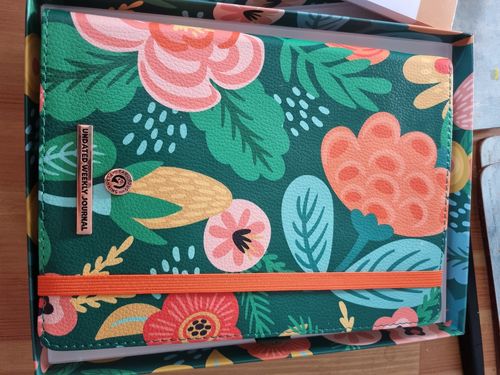 Customer photo review of Floral - Planning Journal