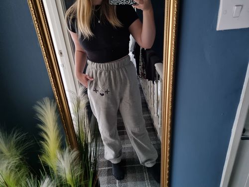 Customer photo review of TXT Blue Hour Sweatpants