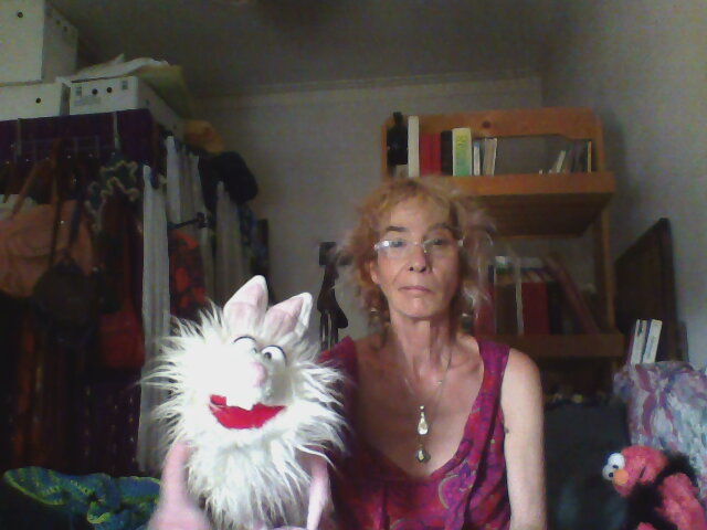 Customer photo review of Lapin Blanc Marionnette
