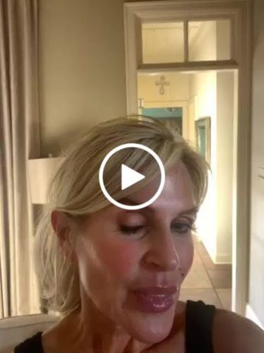 Customer video review of SHOW LASH
