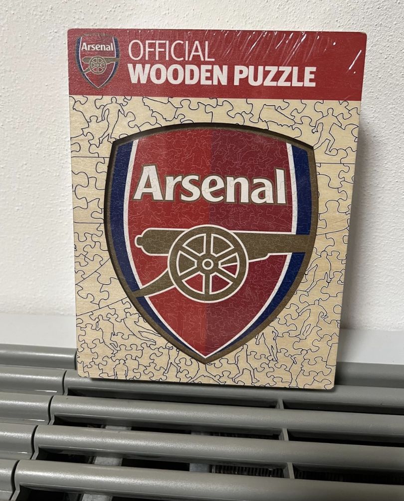 Customer photo review of Logo Arsenal FC® - Puzzle Officiel en Bois