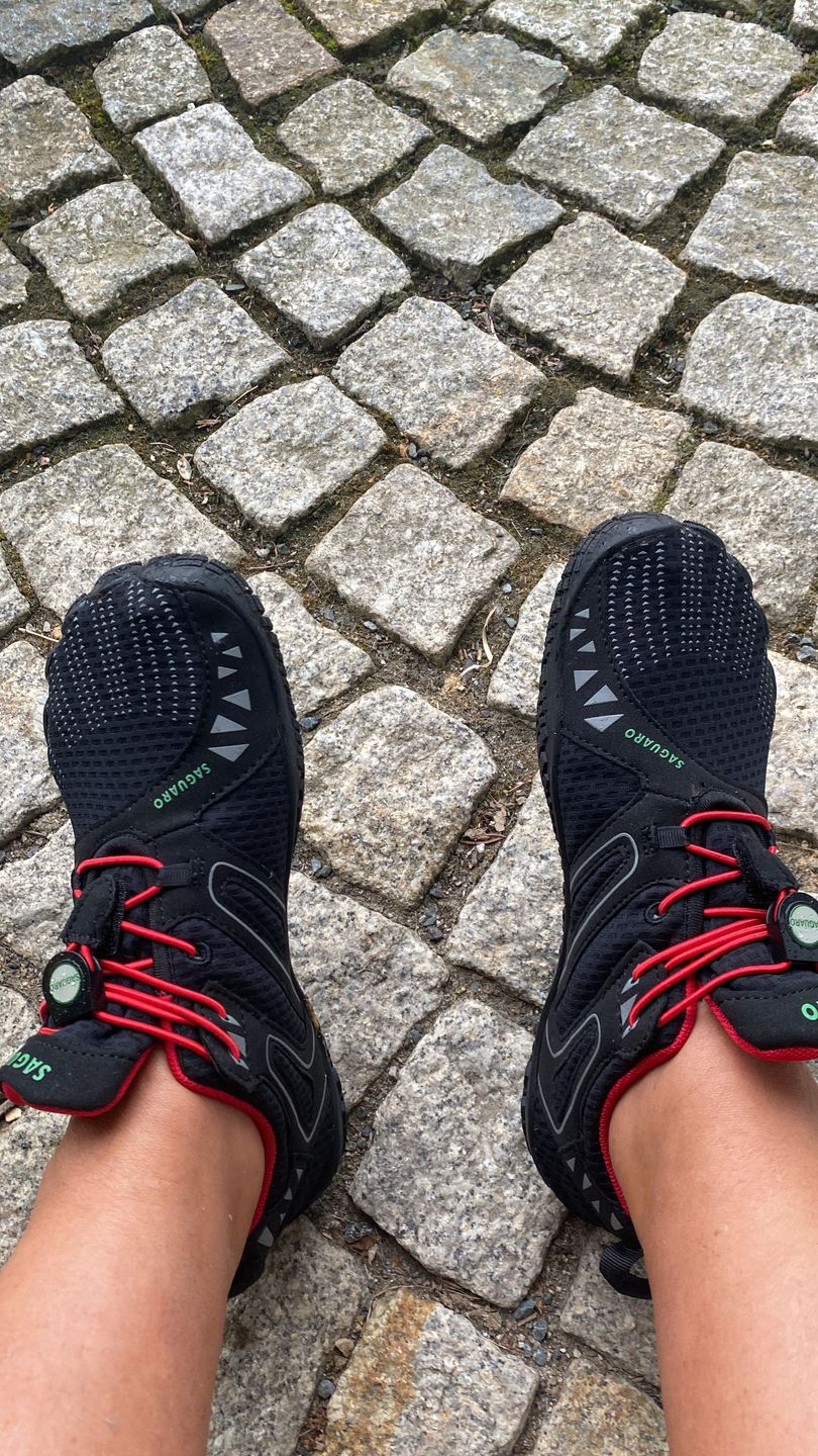 Customer photo review of SAGUARO Damen Reflektierend Barfußschuhe A059