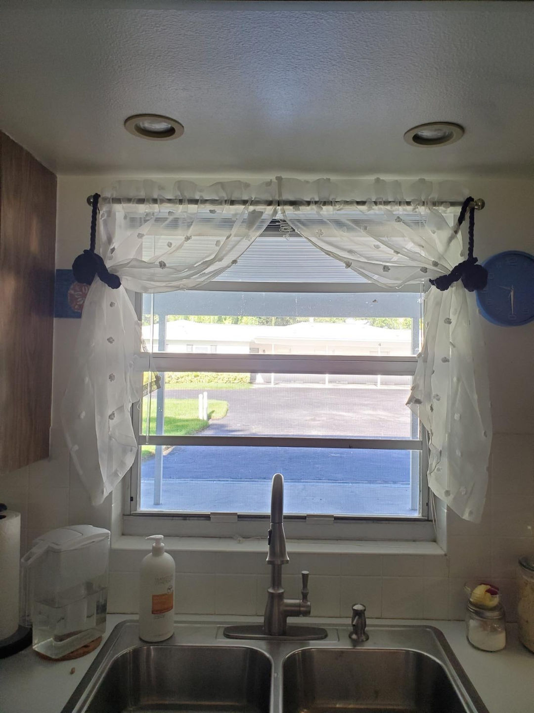 Customer photo review of 1 Pcs Macrame Curtain Tiebacks Clips