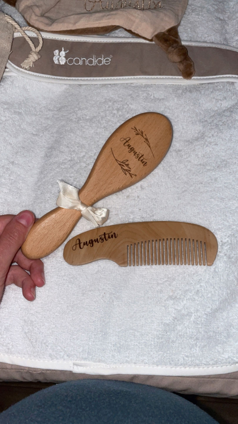 Customer photo review of Peigne bébé personnalisé