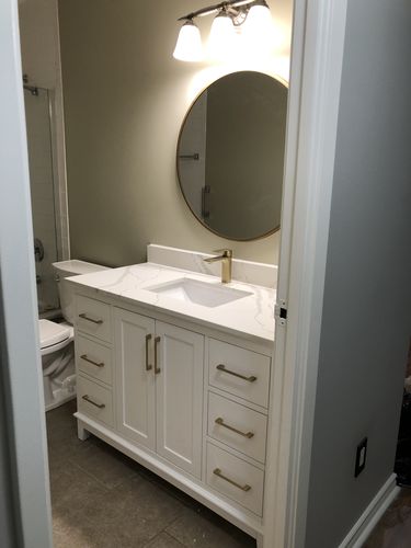 Customer photo review of CCS501 - 48" White, Floor Standing Modern Bathroom Vanity, Calcatta Quartz Countertop, Brushed Gold Hardware