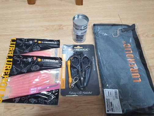 Customer photo review of Kylebooker Rod Clip, Wearable Fishing Rod Holder