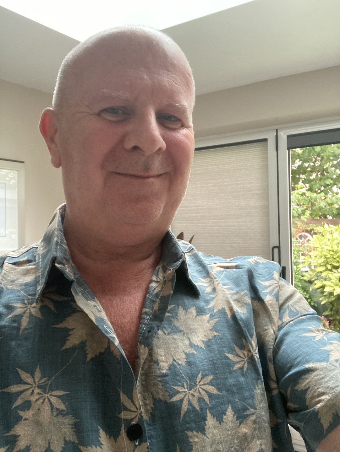 Customer photo review of Men's Maple Leaf Breathable Top Cotton Pocket Short Sleeve Summer Shirt