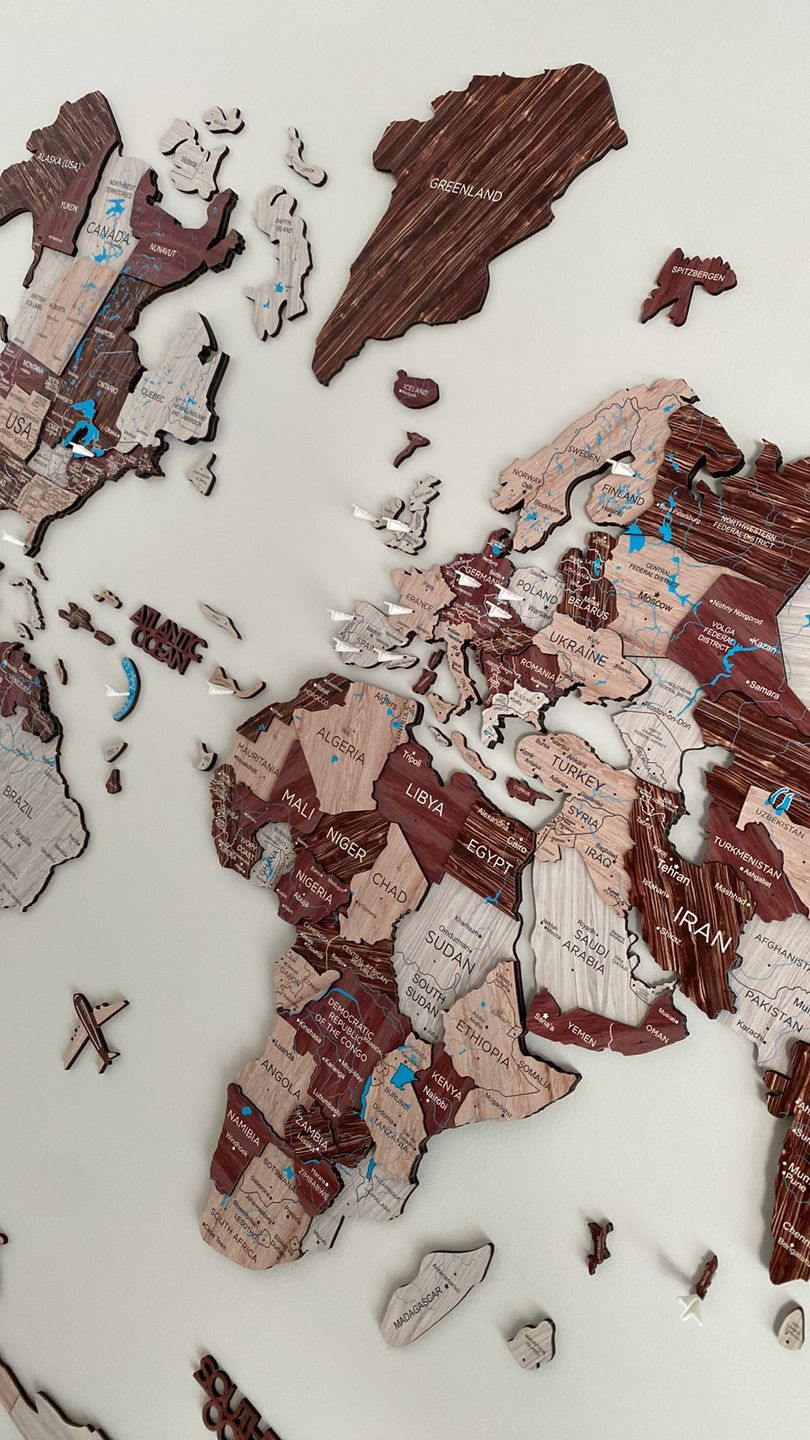 Customer photo review of 3D Wooden World Map Cappuccino