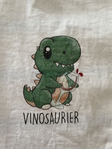 Customer photo review of VINOSAURIER - Premium Shirt Herren