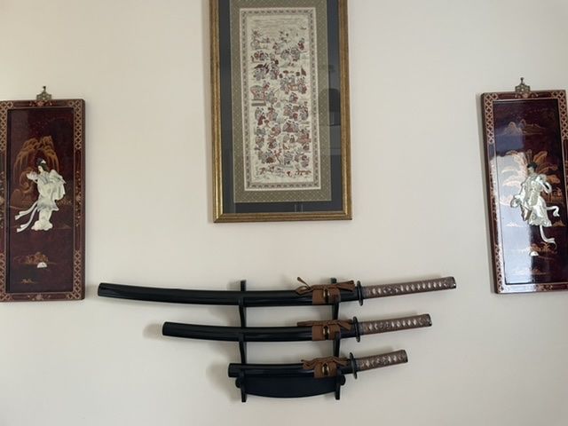 Customer photo review of High Quality Hand Forged Japanese Samurai Sword Set ( Katana + Wakizashi +tanto)