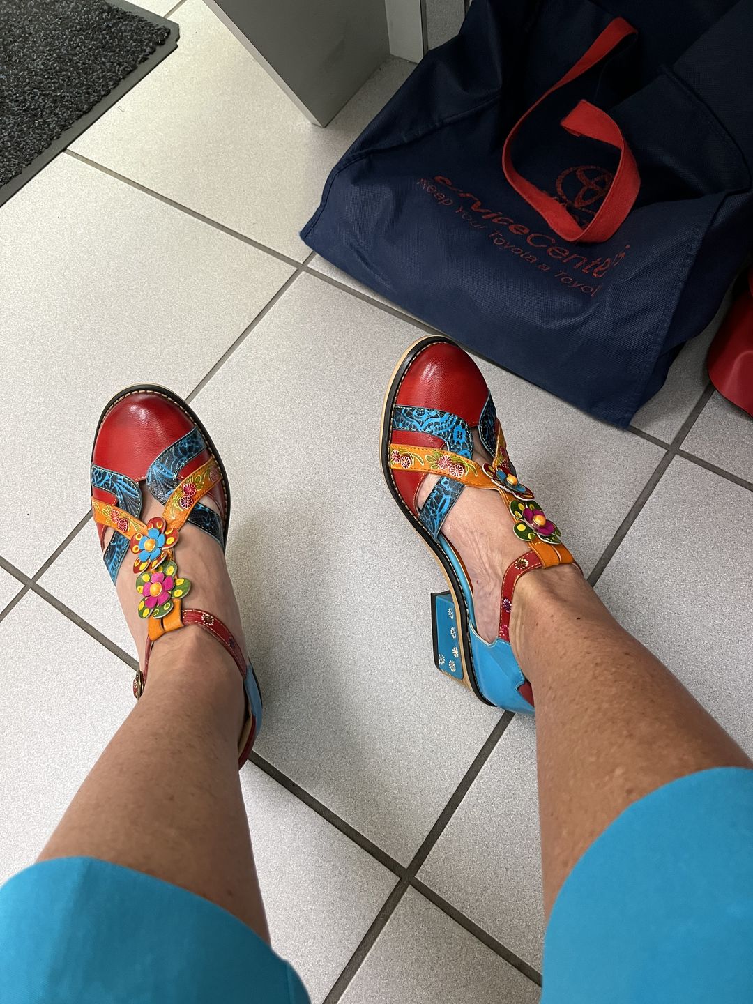 Customer photo review of Hand Painted Genuine Leather Handmade Pattern Sandals