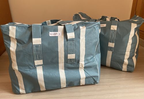 Customer photo review of Pack Bolsa MyBigBag y Neceser Reversible (Rayas Azul Mar / Verde)