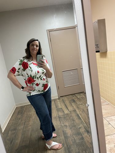 Customer photo review of Olivia Wide Leg Cropped Jeans