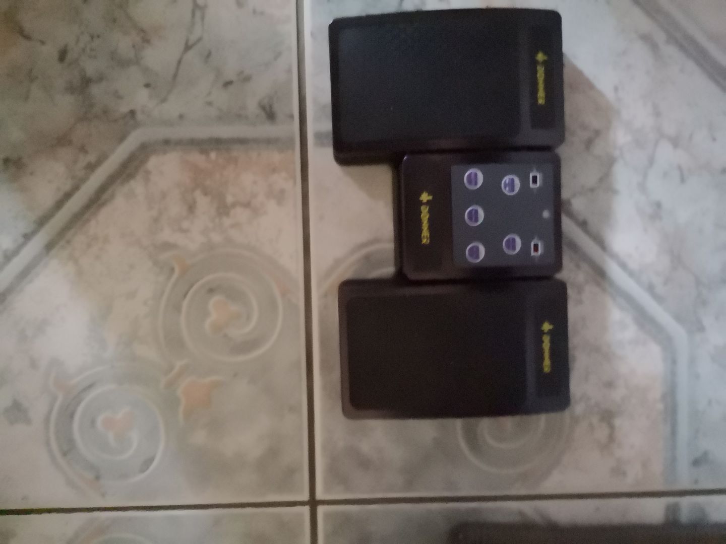 Customer photo review of Donner Pédale Tourne-page Bluetooth pour tablette rechargeable