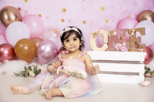 Customer photo review of Kate Pink Dream Star Backdrop Cake Smash Gold Balloon Designed By Rose Abbas