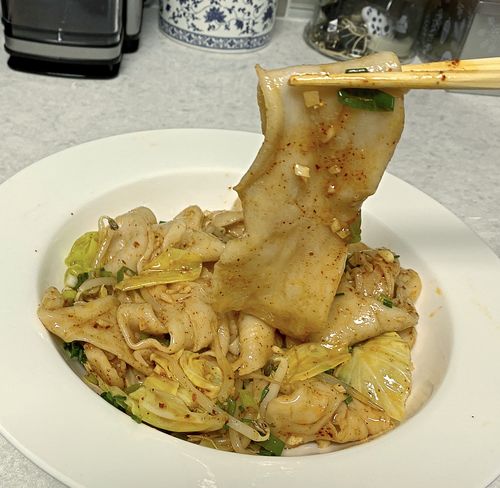 Customer photo review of [N8] Hot Oil-Seared Hand-Ripped Noodles Meal Kit (4 Servings)