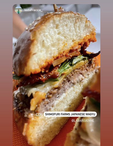 Customer photo review of Burger box SHIMOFURI FARMS Wagyu Jap Kuroge GLC Top Selection 9x155 Grammi