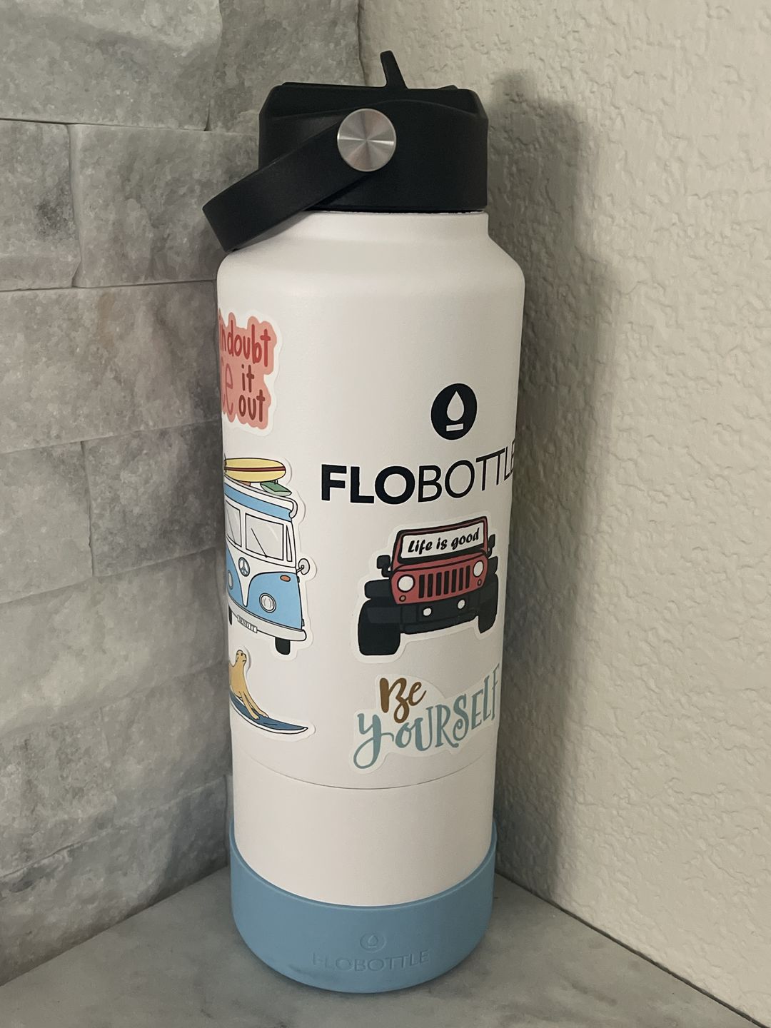 Customer photo review of 28oz Widemouth / 10 oz Storage w/ Straw and Lid