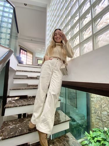 Lívia V. review of Calça Wide Leg Buriti image 1 out of 1