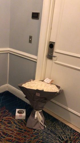 Customer photo review of 100 White Rose Bouquet