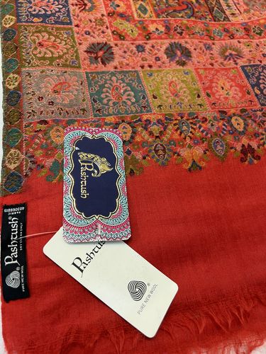 Customer photo review of Pashtush Womens Pure Wool Ethnic Shawl, Soft And Warm, Woolmark Certified