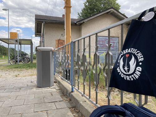 Customer photo review of DEMOKR. WIDERSTAND ORGANIC JUTEBEUTEL • REBEL FLEET