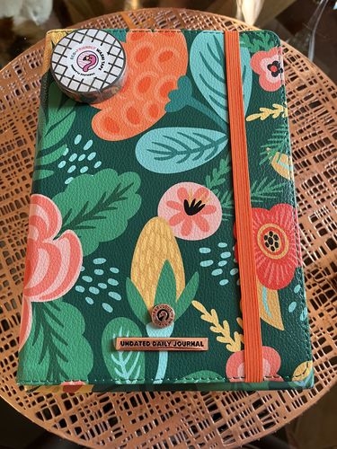 Customer photo review of Floral - Planning Journal