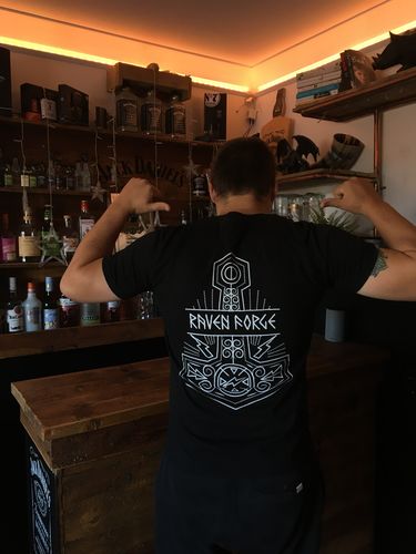 Customer photo review of Mjölnir T-Shirt - Raven Forge