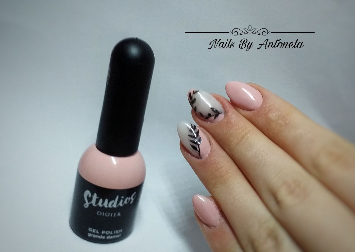 Customer photo review of Lac gel Studios Didier - Grande dame!, 8ml