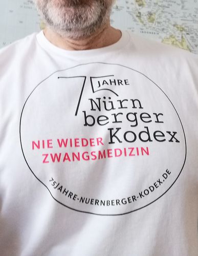 Customer photo review of ORGANIC SHIRT BUBEN • 75 JAHRE NÜRNBERGER KODEX / LOGO - HELL
