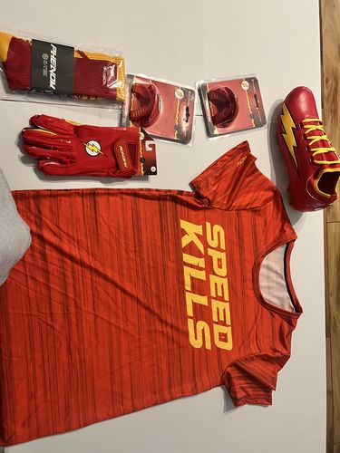 Customer photo review of The Flash Football Gloves - VPS1 by Phenom Elite