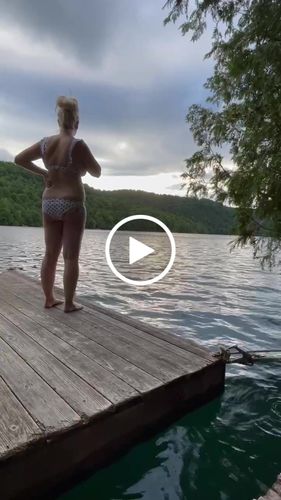 Customer video review of Tomoe Long Sleeve Top