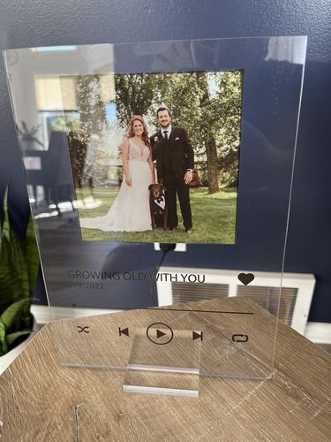 Customer photo review of Custom Song Plaque - The Best Anniversary Gift for Couples