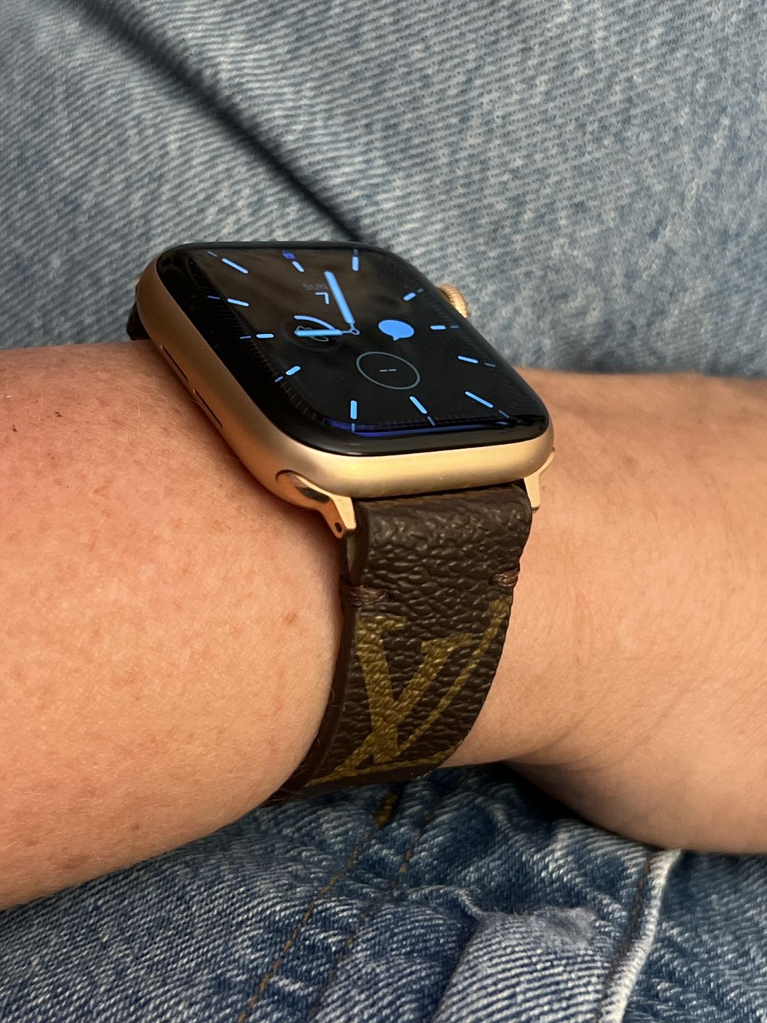 Customer photo review of Apple Watch Band Classic LV Monogram