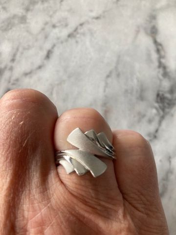 Customer photo review of Sandblast Texture Bypass Ring