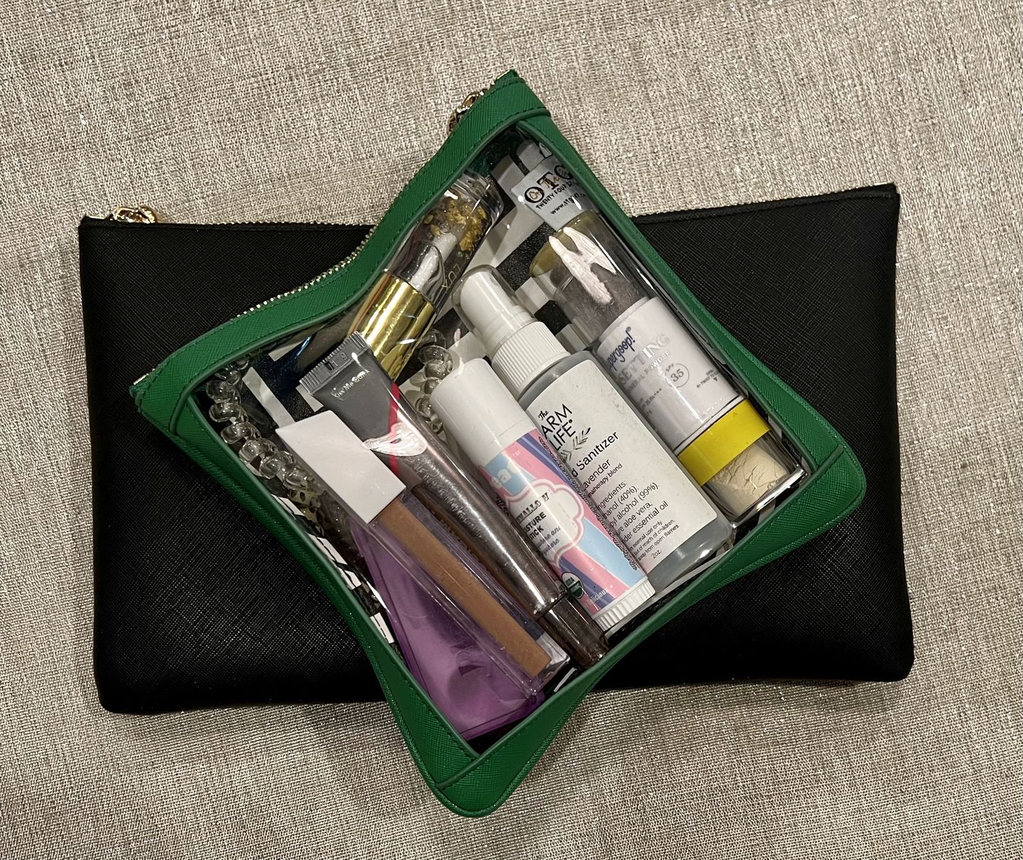 Customer photo review of {O}verly {O}rganized Bag Club