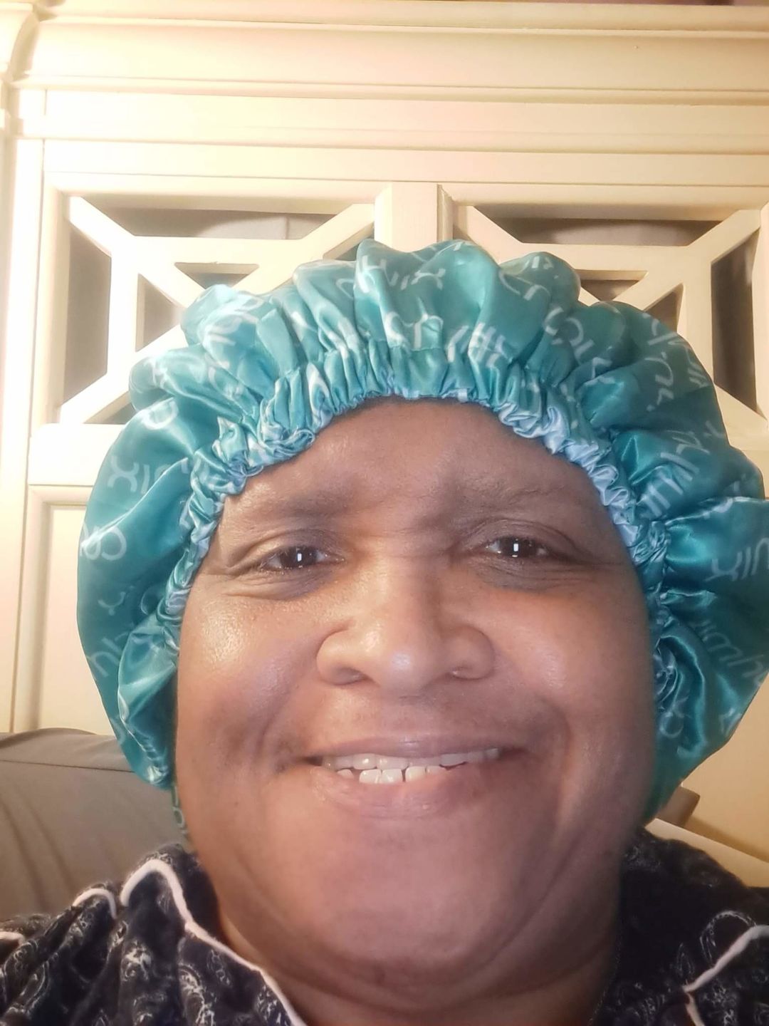 Customer photo review of CurlMix Satin Bonnet 2-in-1 Reversible with Adjustable Drawstring