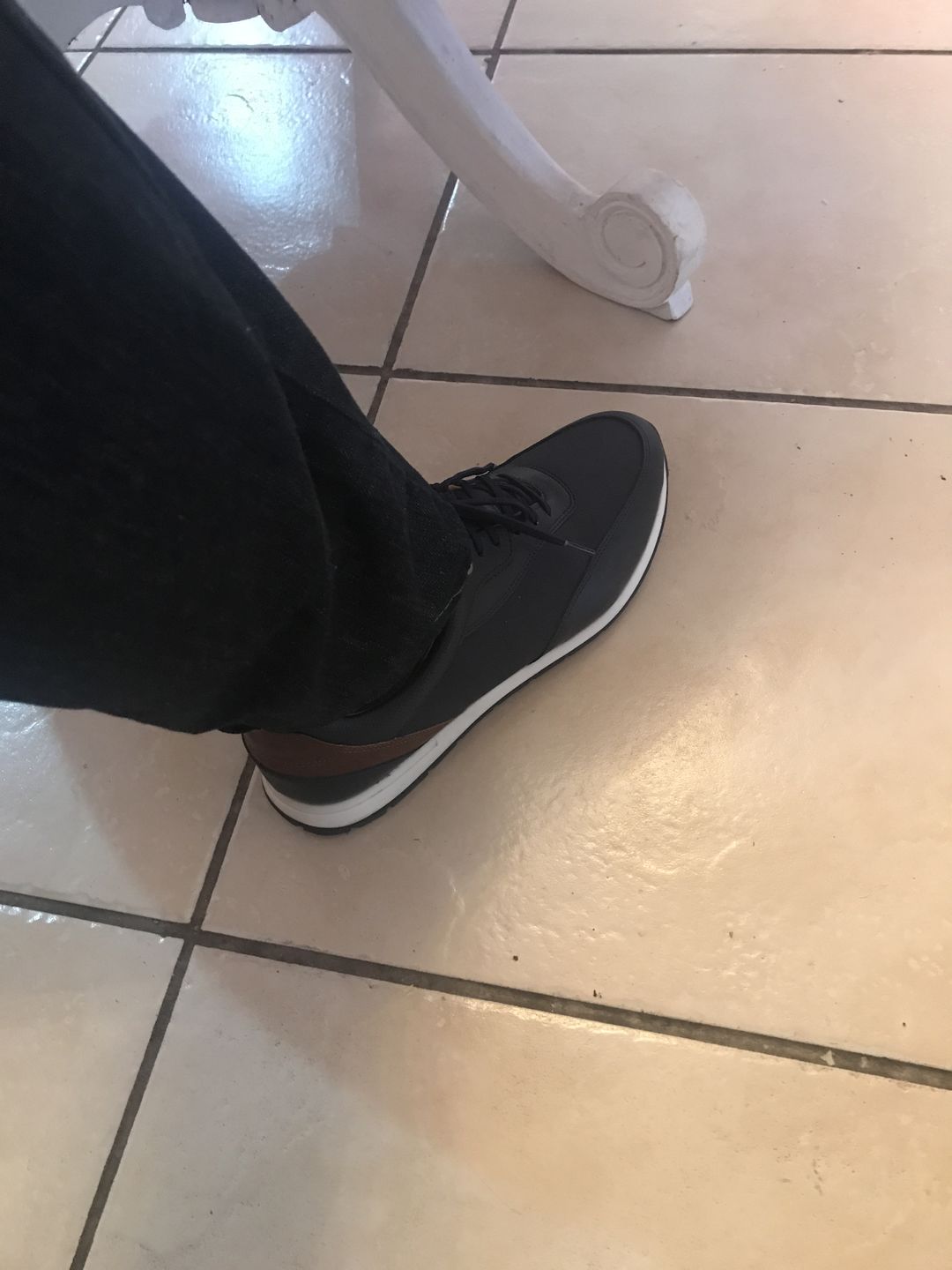 Customer photo review of JAVELIN. SNEAKERS CASUAL AZUL