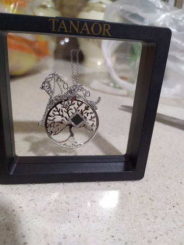 Customer photo review of Tree of Life Necklace